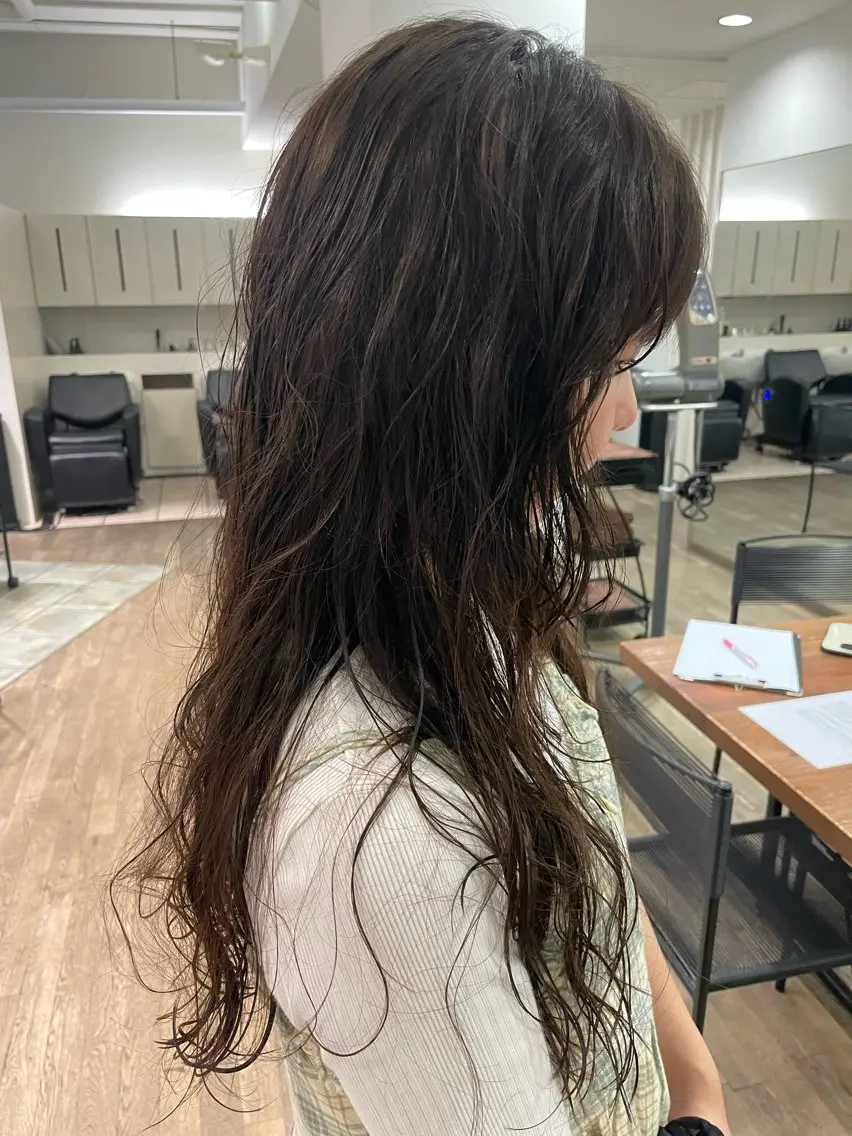 ロング パーマ 小野 心のヘアスタイル