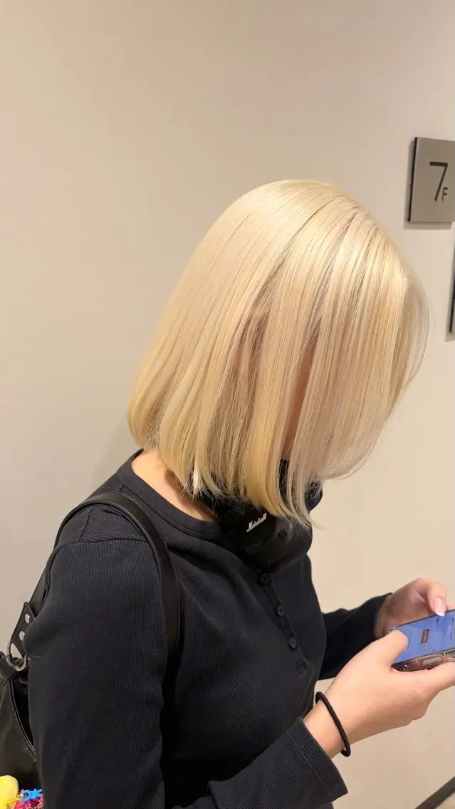 カラー ブロンド ヘアカラー トリートメント ヘアセット 北川 茉奈のヘアスタイル