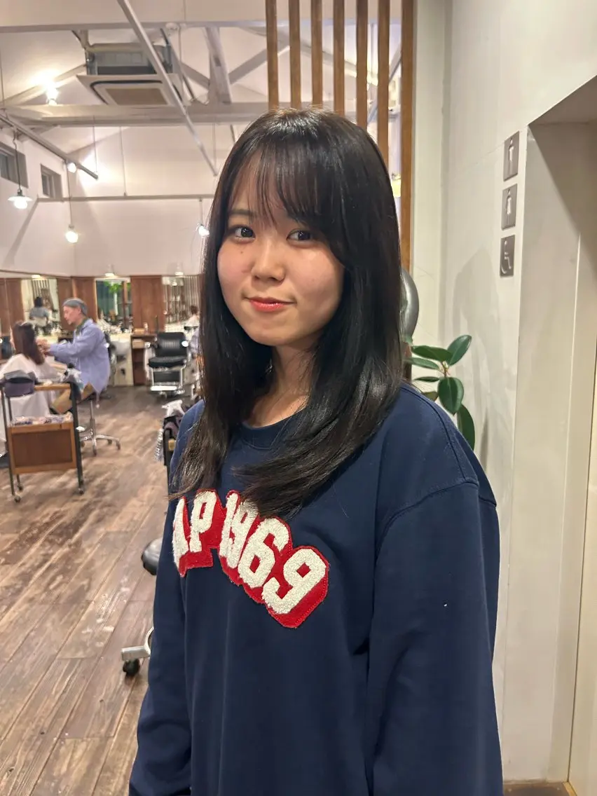 セミロング カラー アッシュ アッシュブラウン ブラウンカラー MOK大阪梅田店 三ツ國 裕貴のヘアスタイル
