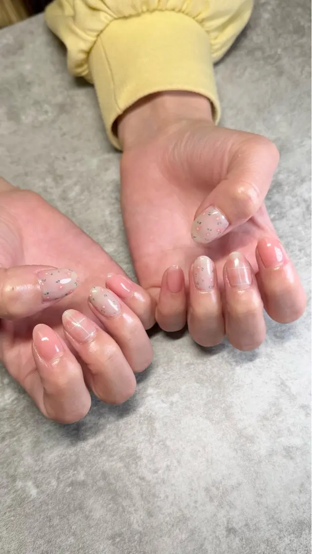 ネイル ハンドネイル ハンドケア shino🌟 痛ネイルのネイルデザイン