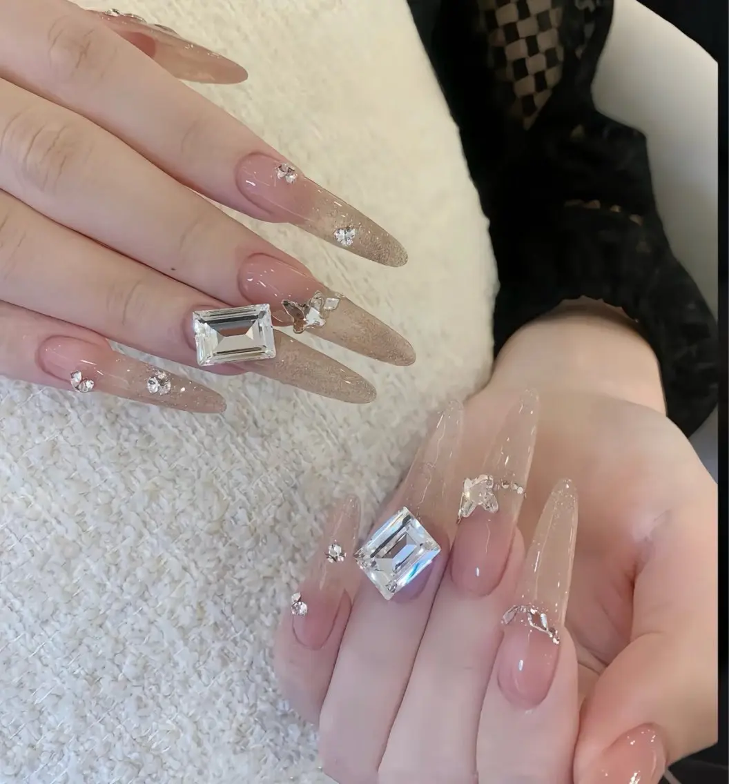 ネイル ハンドネイル Luvia Ginzaのネイルデザイン