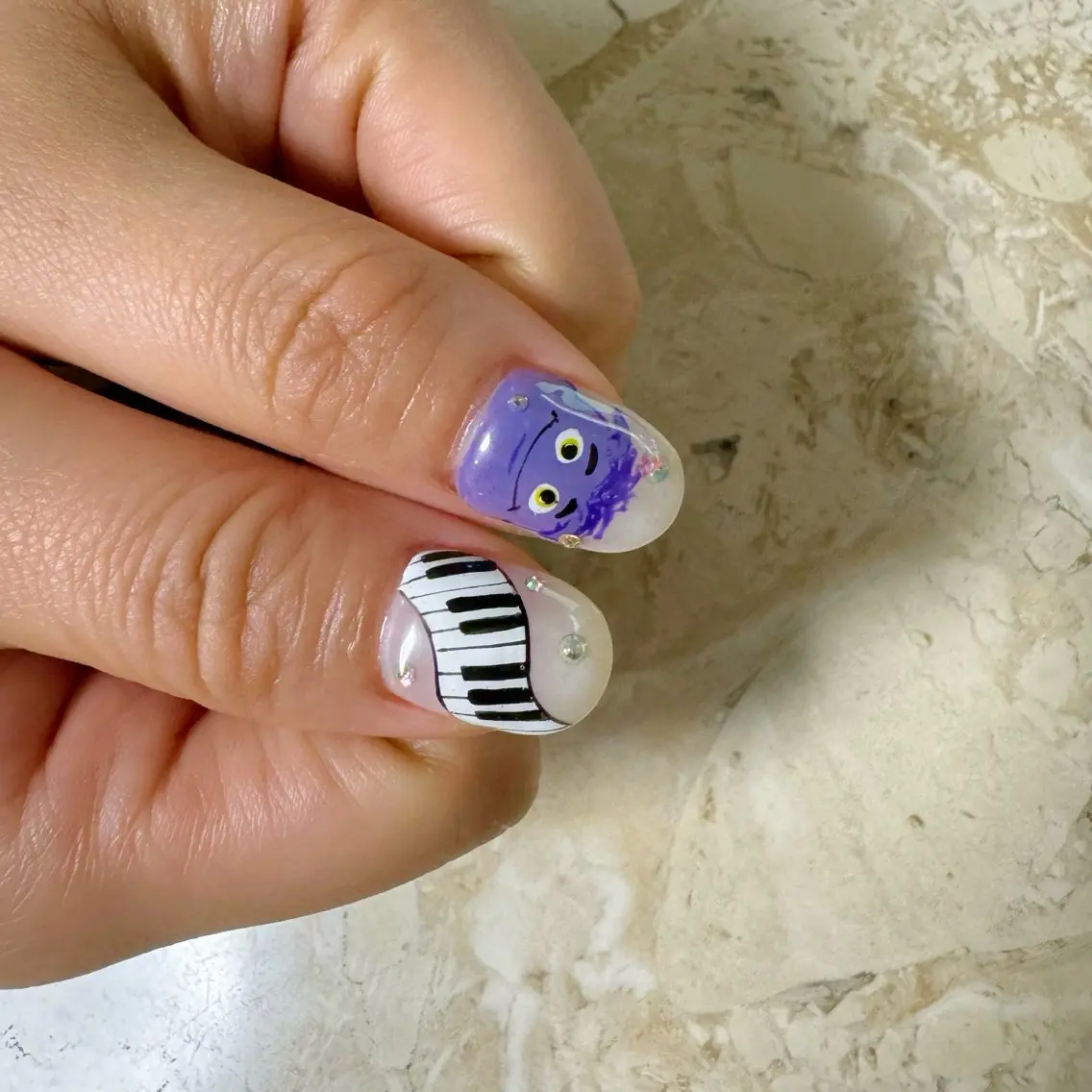 ネイル ハンドネイル フットネイル nail salon mieux(ミュー)のマツエク・マツパデザイン