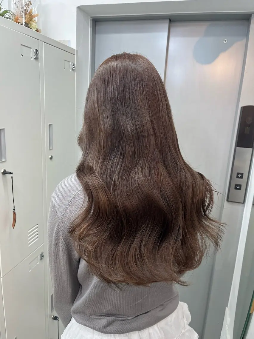 ロング カラー ヘアカラー トリートメント 柏木 理那のヘアスタイル