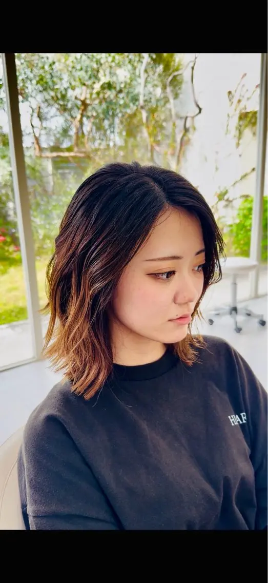 ショート ボブ 外ハネヘア 中村 涼のヘアスタイル