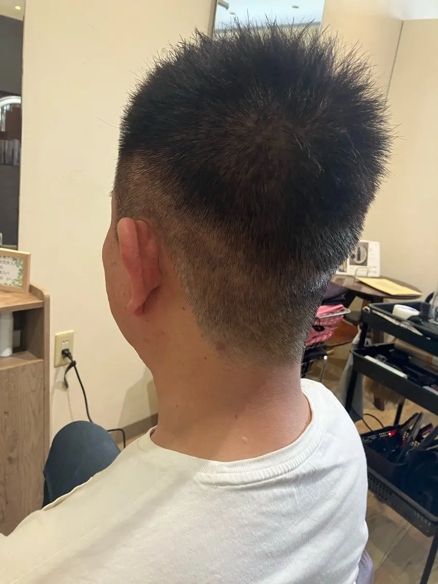 メンズカット+頭皮洗浄ヘッドスパの写真