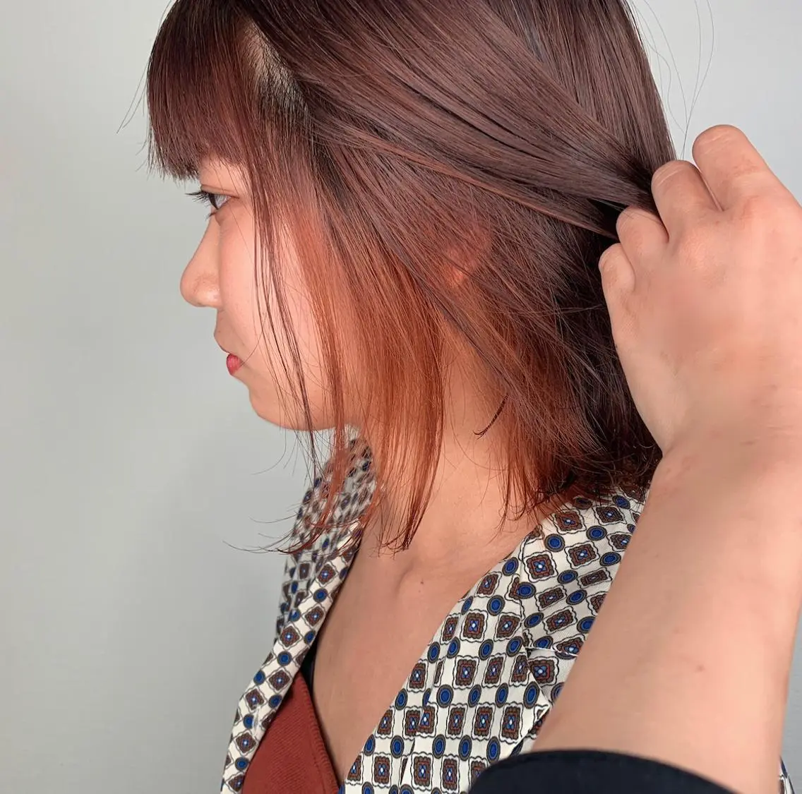 ミディアム ヘアカラー 袴田 伊代のヘアスタイル