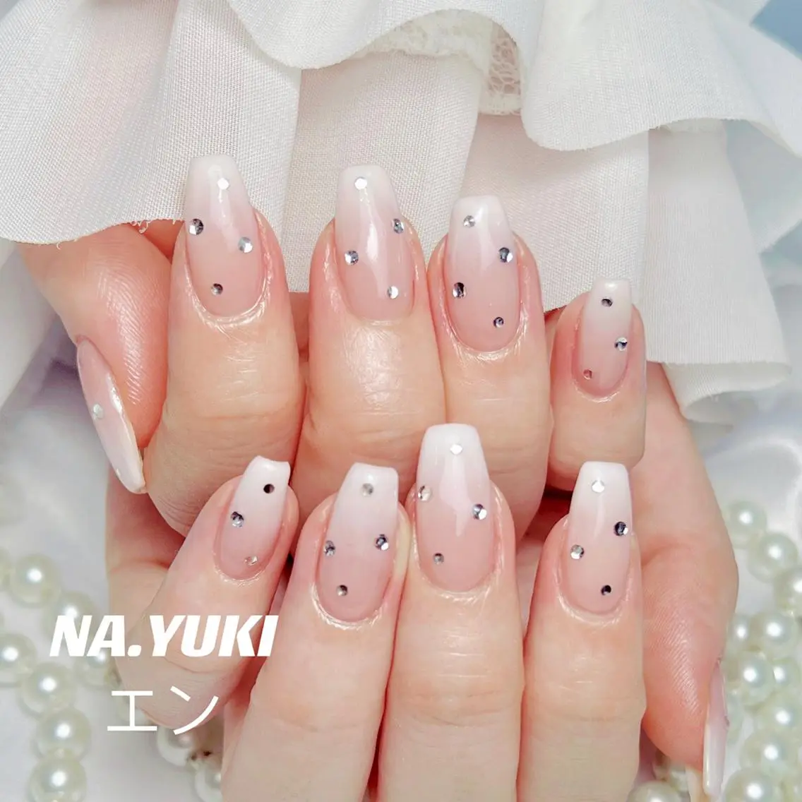 ネイル 🦋 Queenieのネイルデザイン
