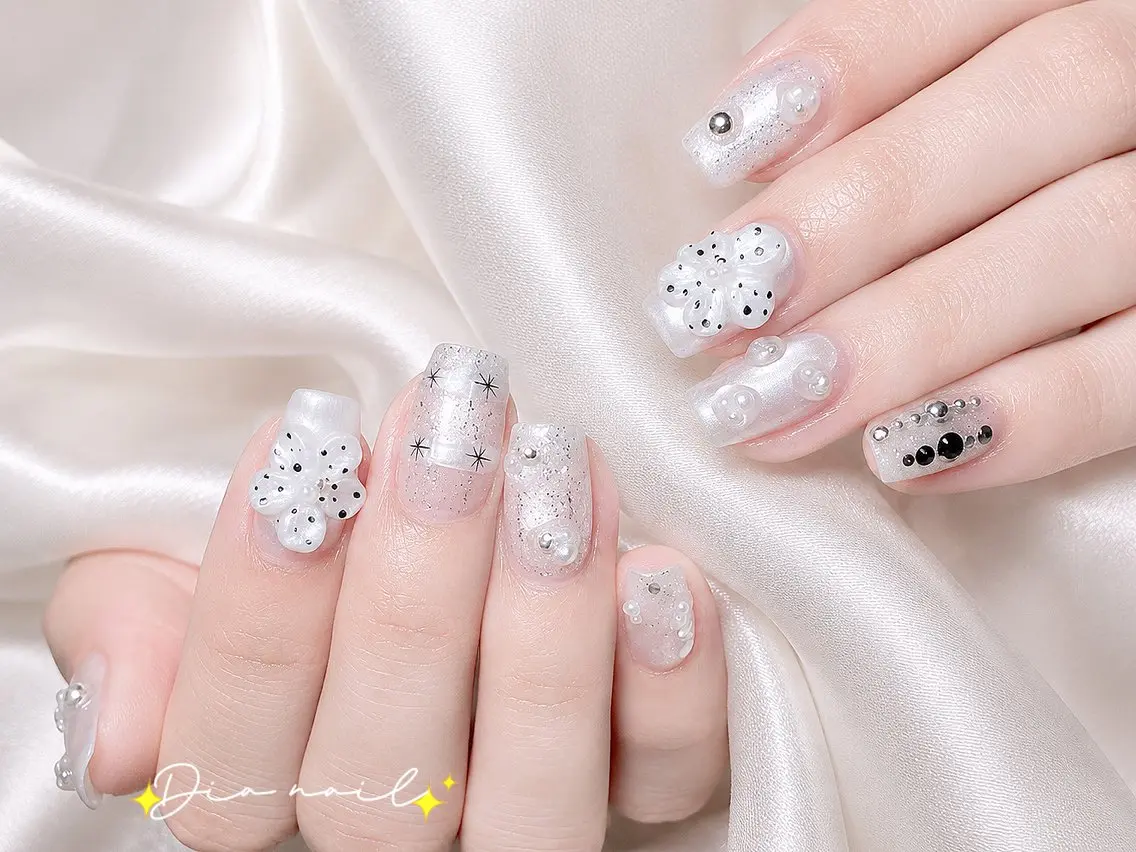 ネイル フットネイル 韓国ネイル レース マグネットネイル ニュアンスネイル ハンドネイル Dia nail サロンのネイルデザイン
