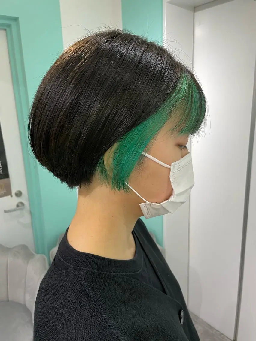 フェイスフレーミングカラー(ブリーチ込み)の写真