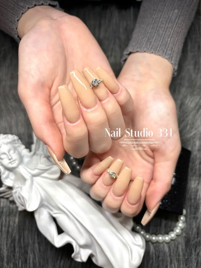 ネイル ロングネイル ワンホンネイル Nail Studio 331のネイルデザイン