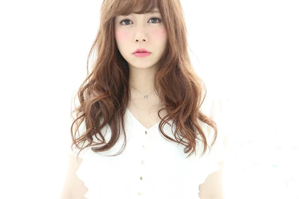 ミディアム セミロング ロング カラー ヘアアレンジ イルミナカラー 代表 KANZOのエステ・リラクイメージ