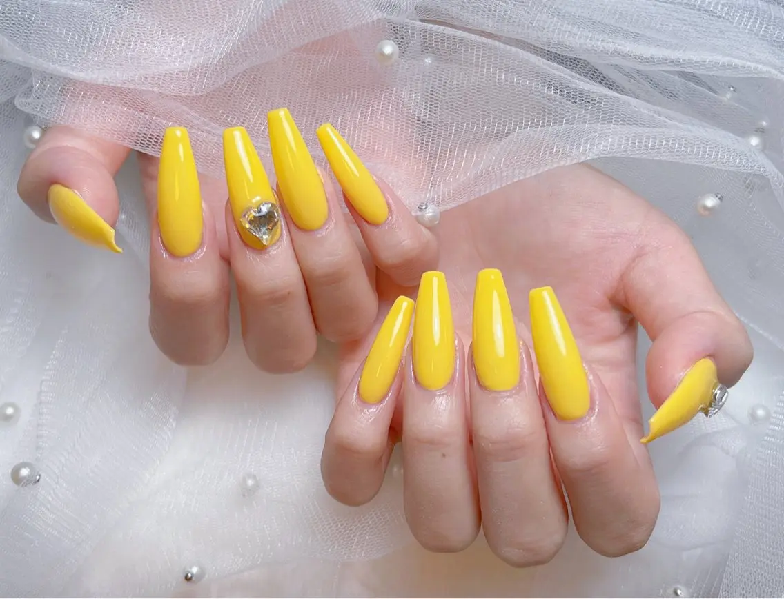 ネイル アートネイル オーロラネイル チークネイル 長さ出し フットネイル Miya _nailのネイルデザイン
