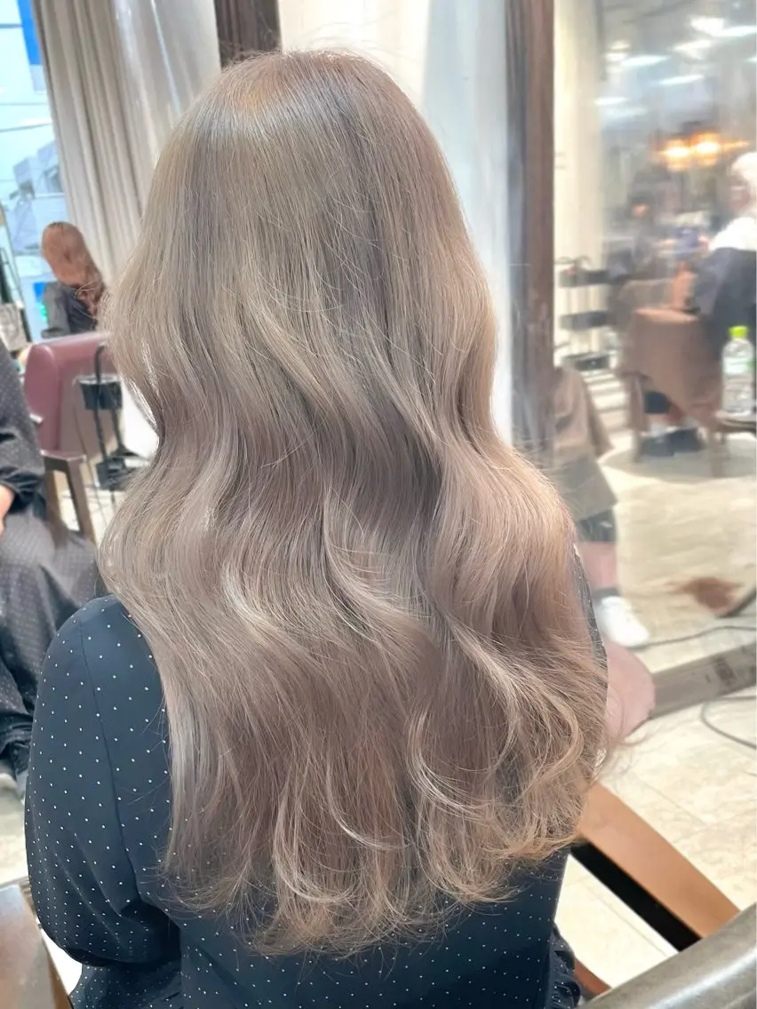 ロング カラー ヘアアレンジ 🎀ハイトーン・艶 カラー HANA🎀のヘアスタイル