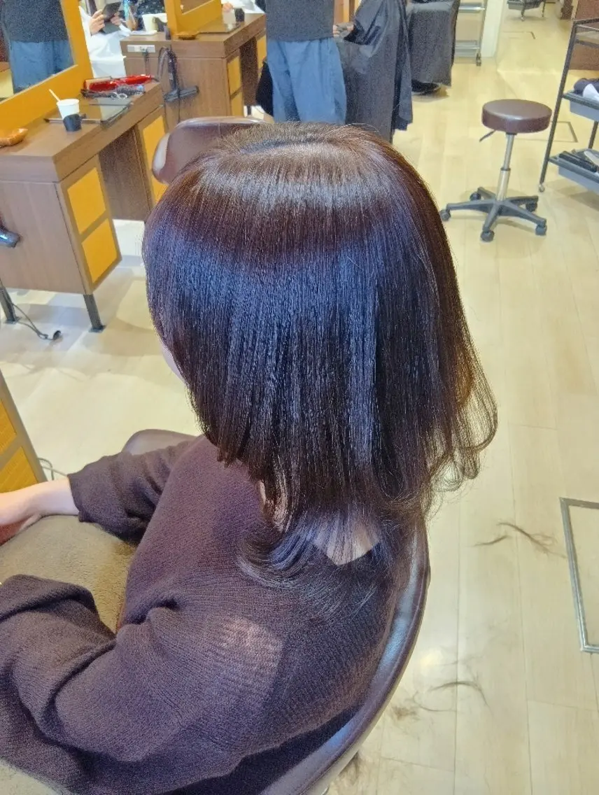 ミディアム カラー ベージュカラー ブラウンカラー ハイトーンカラー ハイトーンベージュ 顔周りカット カット ヘアカラー トリートメント 小林暢🌟Orque 髪質改善サロン🌙のヘアスタイル