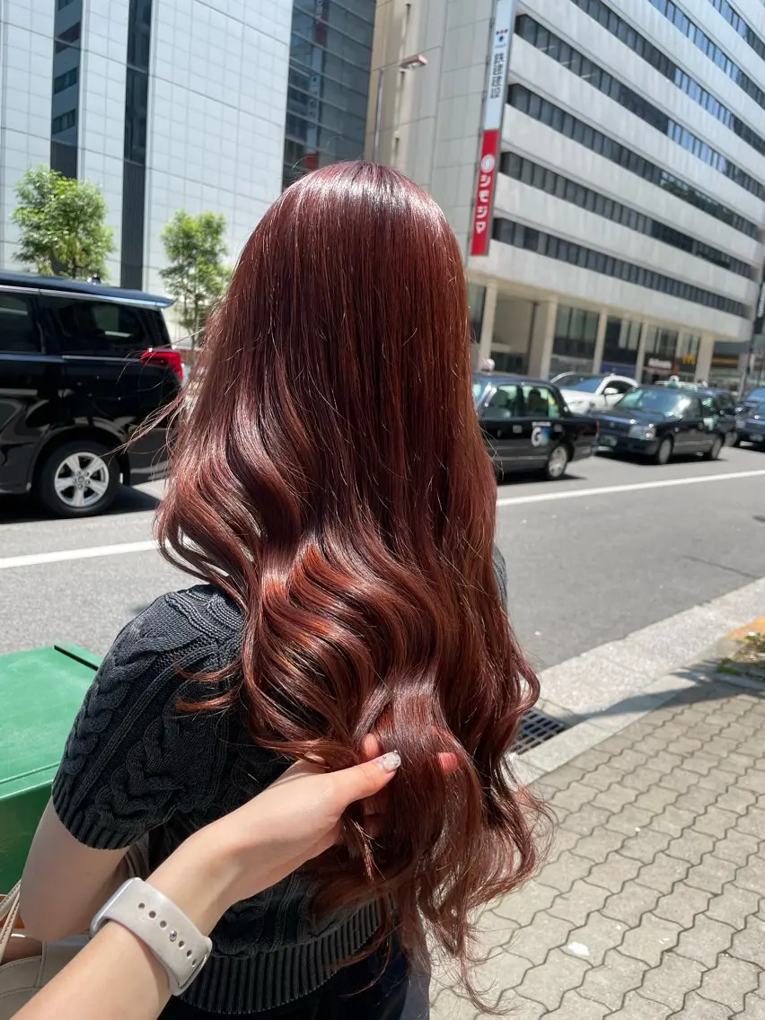 ロング カラー レッドカラー Rena/韓国 /ワンホンヘアのヘアスタイル
