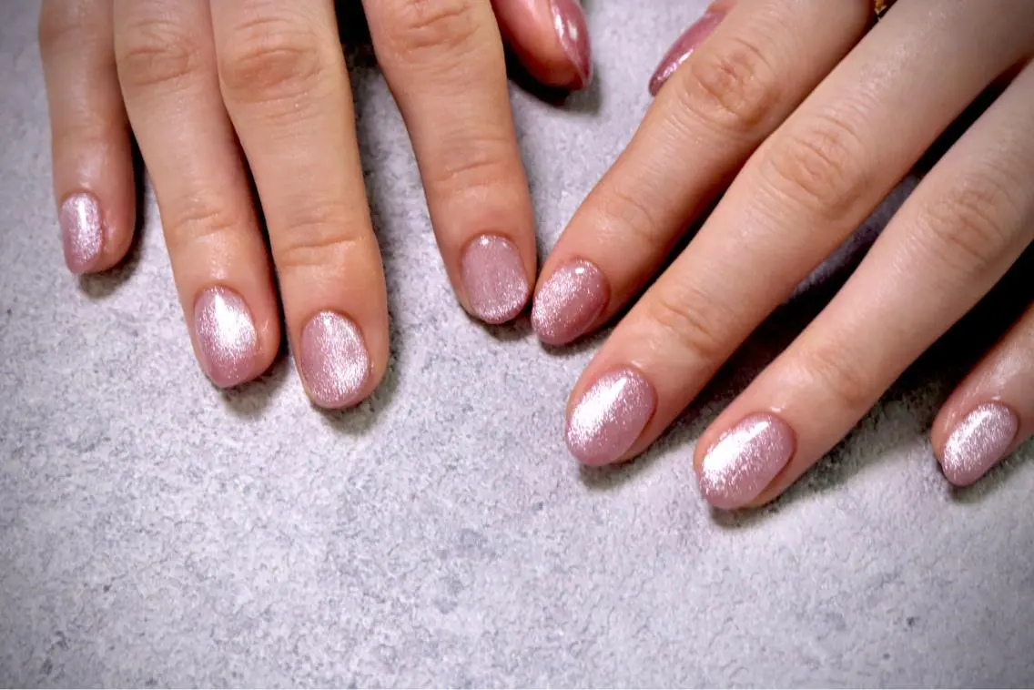 ネイル オーロラネイル カジュアル フラッシュネイル ジェルネイル ラメ(グリッター) MH Nailのネイルデザイン
