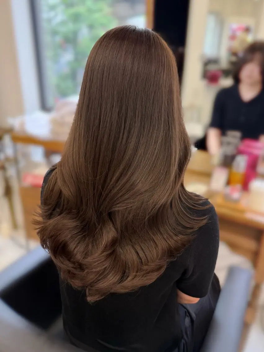セミロング カット ヘアカラー 曽根 玲奈のヘアスタイル