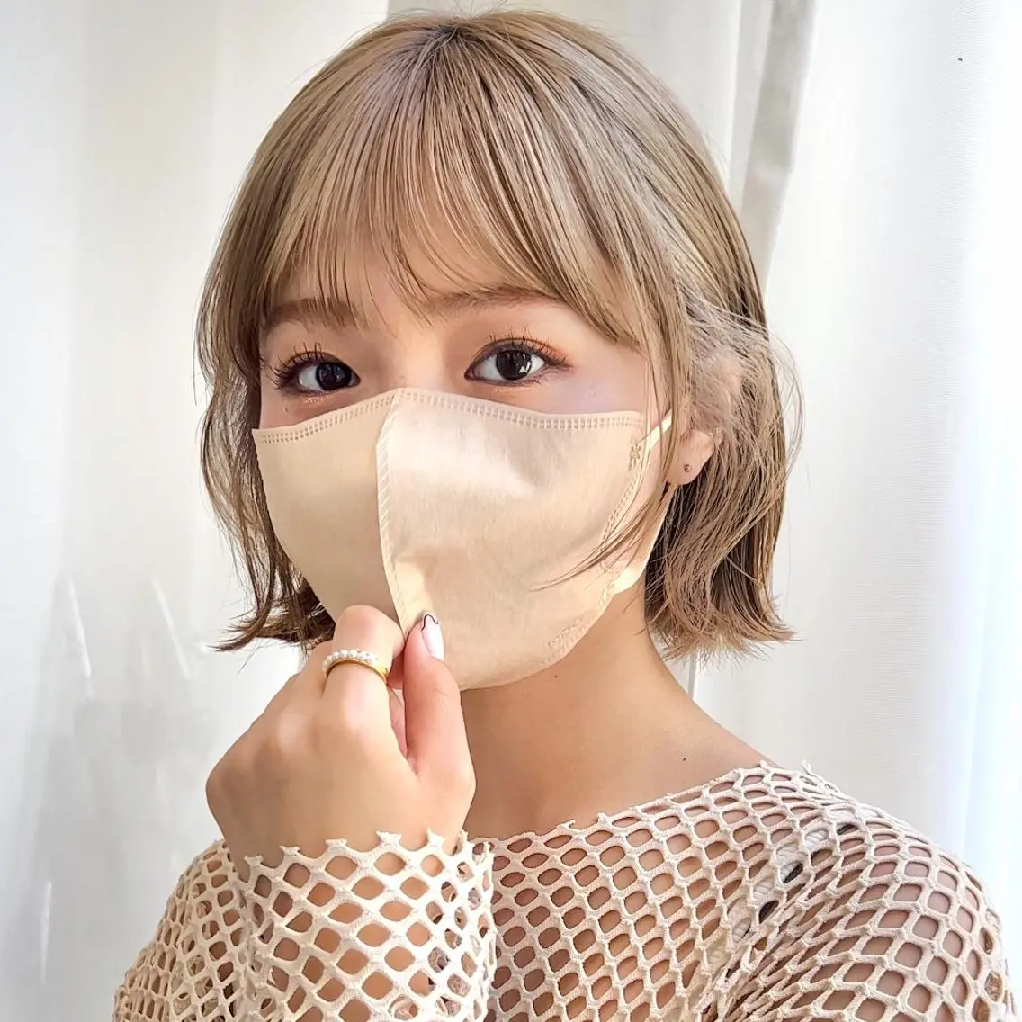 ショート カラー パーマ ヘアアレンジ ベージュカラー 透明感カラー グレージュ ボブ カット レイヤー専門家 ダブルカラー修のヘアスタイル