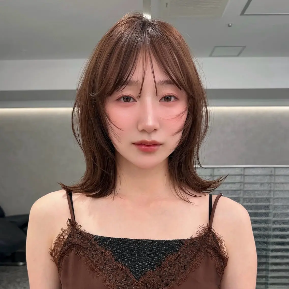 ミディアム レイヤーカット 透明感カラー 🎀まりねのヘアスタイル