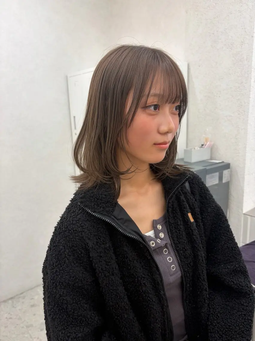 ミディアム ヘアカラー リン🔔ボブ cut 柔らかベージュ🤎のヘアスタイル
