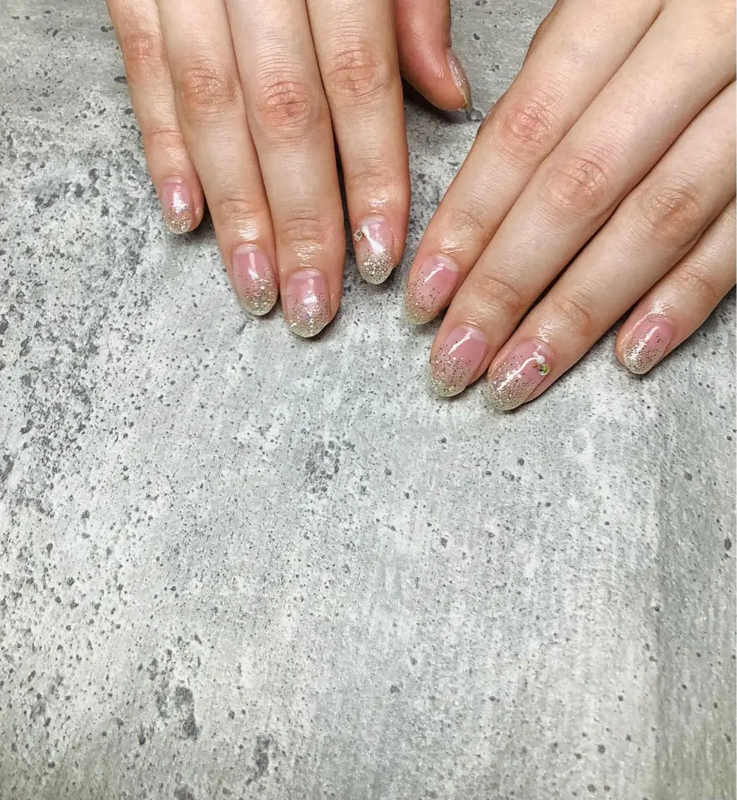 ネイル ストーンネイル nail salon etoile 中村のネイルデザイン