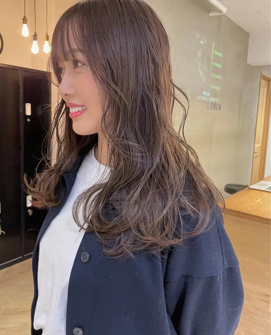 ロング アッシュ ヘアカラー トリートメント 似合わせレイヤー ＆縮毛矯正のヘアスタイル