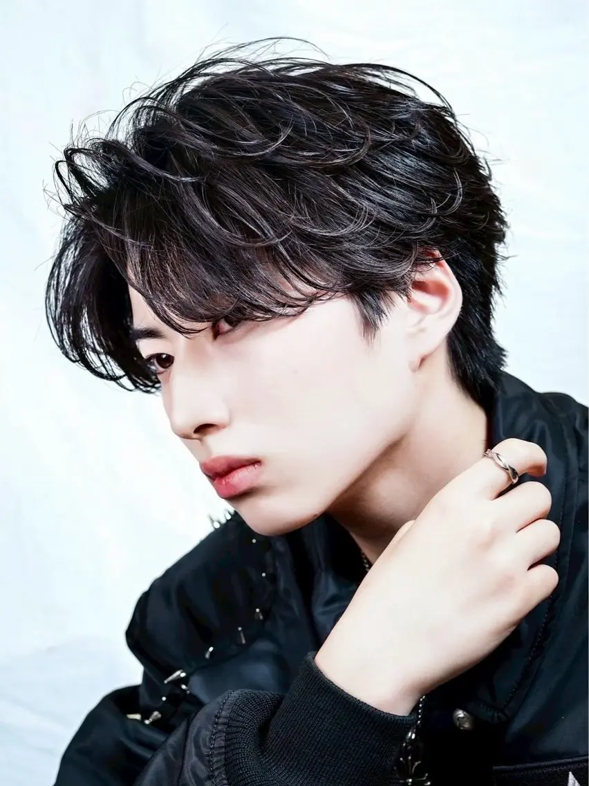 ショート パーマ メンズ パーマ 山本 結仁のヘアスタイル