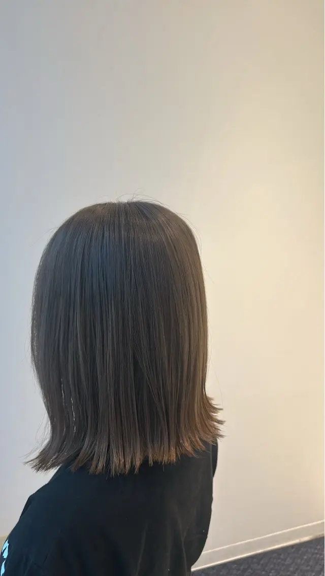 ミディアム ヘアカラー 小谷 歩花のヘアスタイル