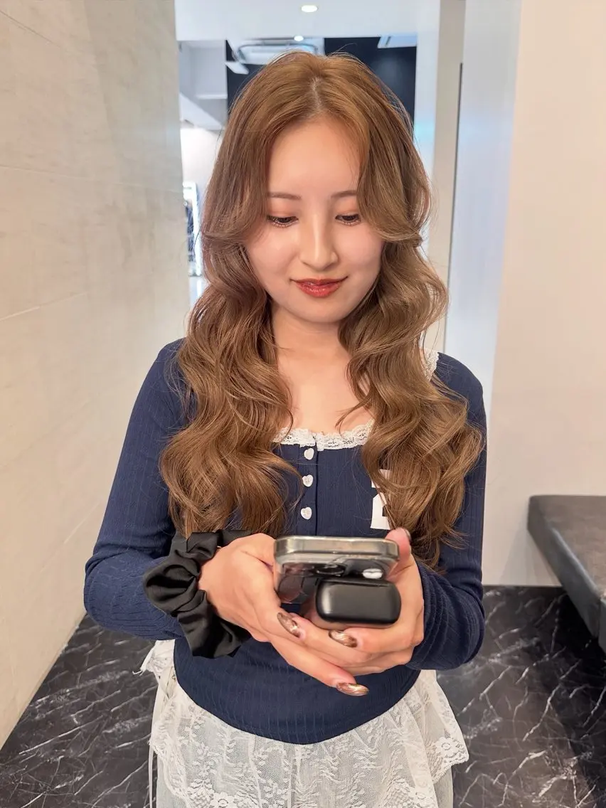 ロング カラー ブリーチ ブラウンカラー ダブルカラー ブリーチなしカラー カット ヘアカラー Hana ハイトーン🕯🩰のヘアスタイル