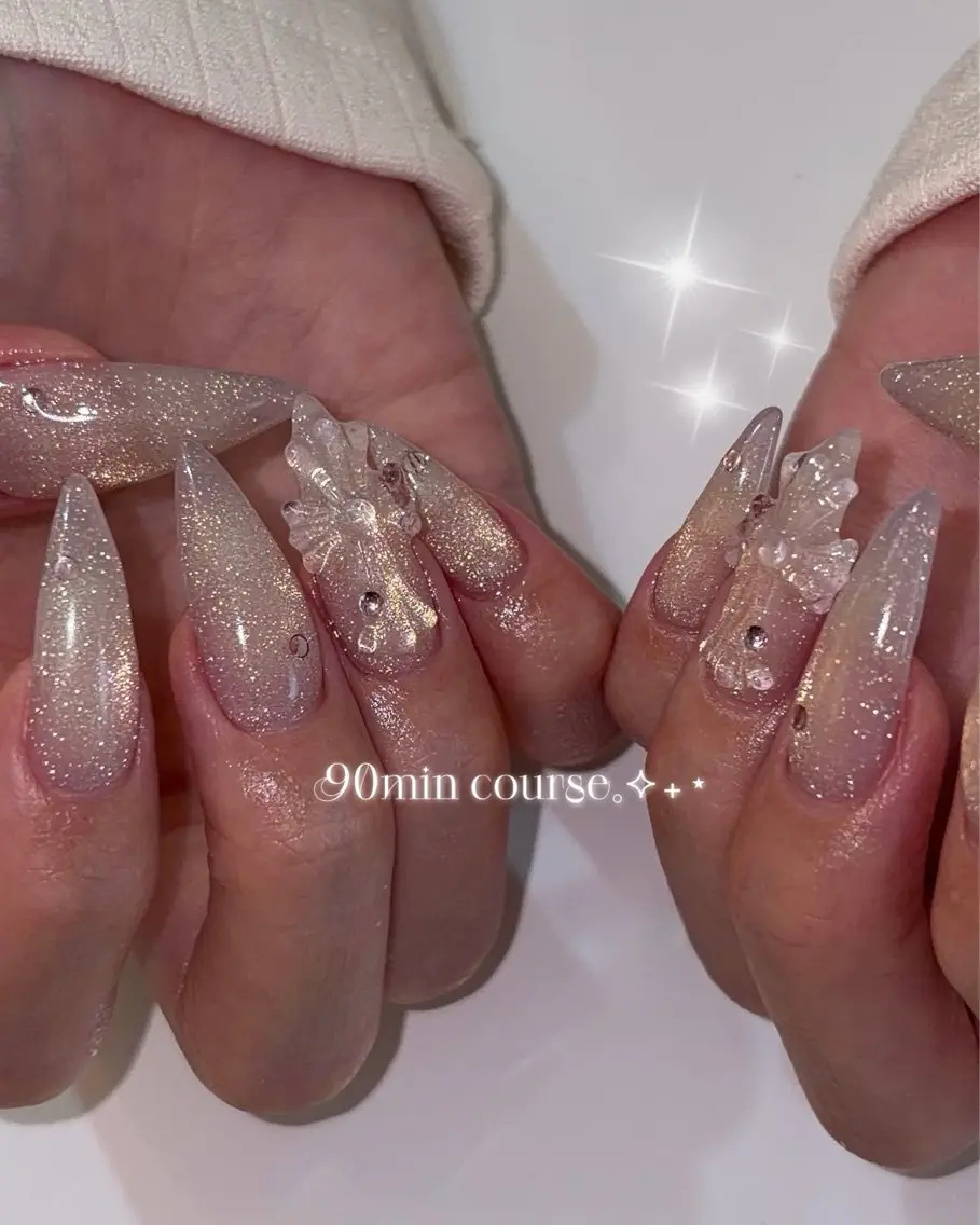 ネイル ハンドネイル ViViA momokaのネイルデザイン
