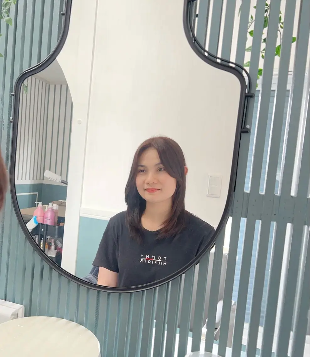 ミディアム レイヤーカット LAMEE BEAUTYのエステ・リラクイメージ
