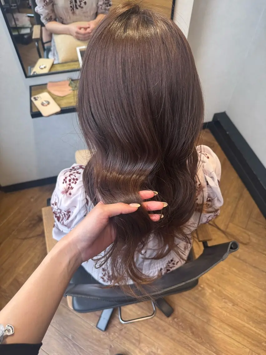ロング カラー ブラウンカラー ナチュラルブラウン ヘアカラー Anju／ 小顔カットのヘアスタイル