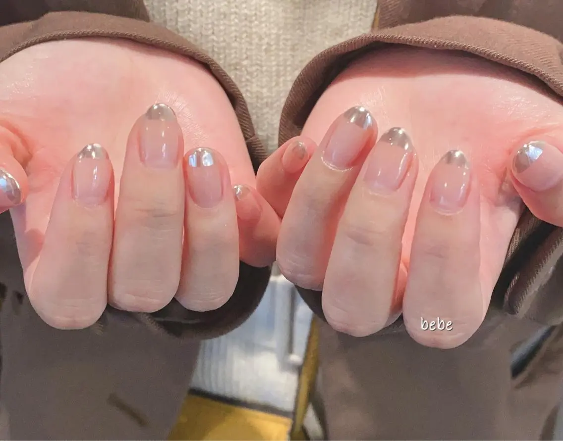ネイル フレンチネイル グラデーション ミラーネイル ハンドネイル Ann nailのネイルデザイン