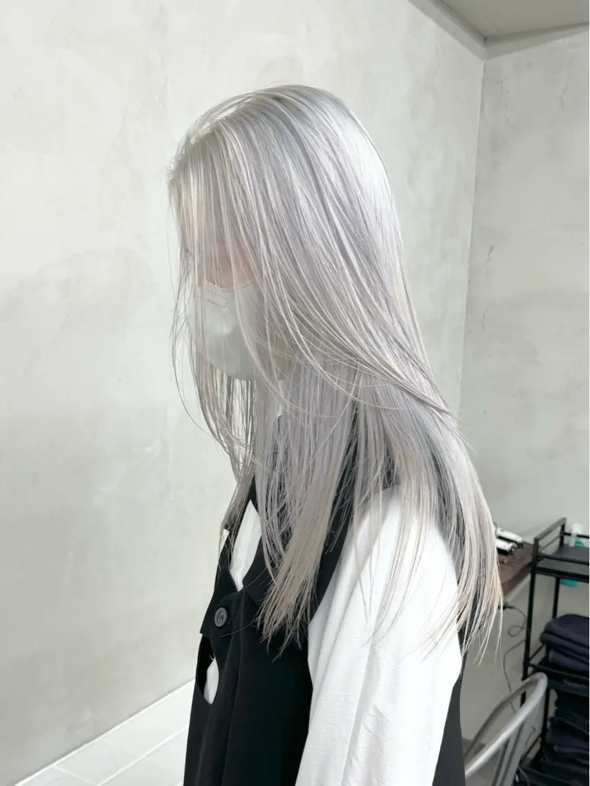 ロング カラー アッシュ ベージュカラー ブリーチ ブロンド ブラウンカラー カット ヘアカラー トリートメント ブリーチ ハイトーン 特化🌈フジタハルキのヘアスタイル