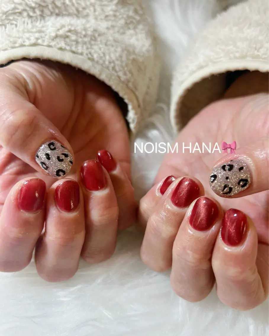 ネイル アートネイル グラデーション キラキラネイル 韓国ネイル マグネットネイル ハンドネイル 🎀大人nail /NOISMはな🎀のネイルデザイン