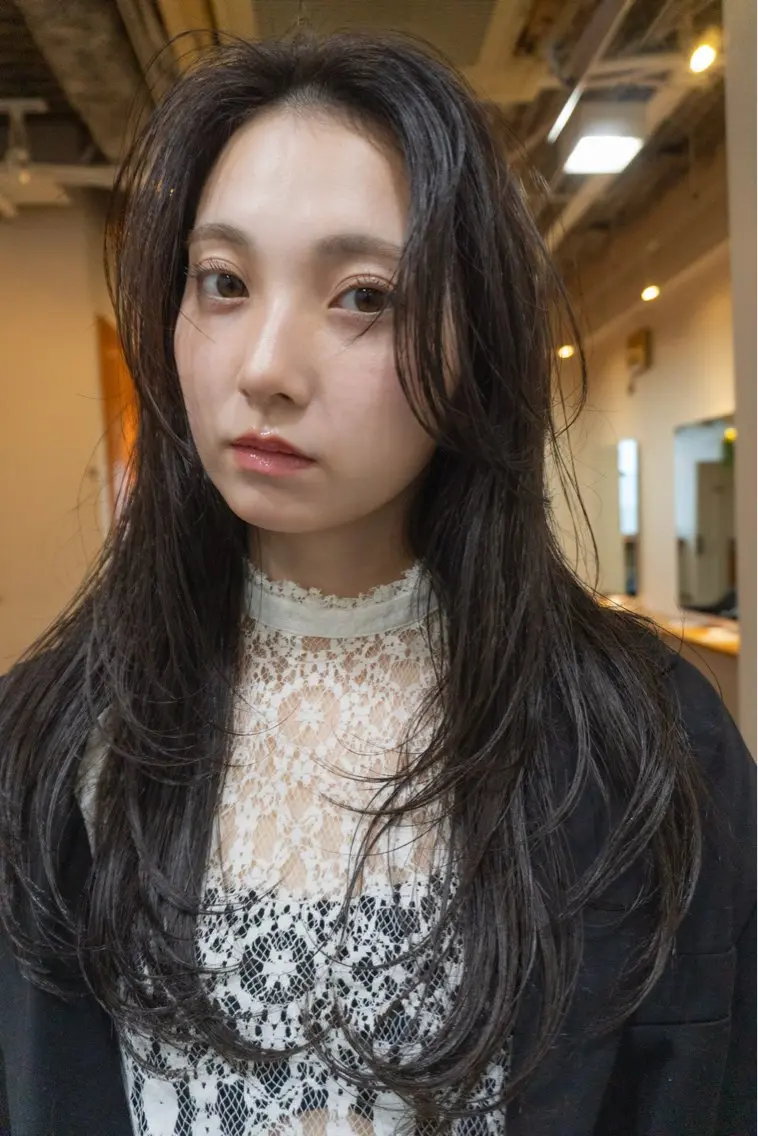 セミロング カラー 透明感カラー レイヤーカット カット ヘアカラー トリートメント レイヤー／似合わせ TAKUYAのヘアスタイル