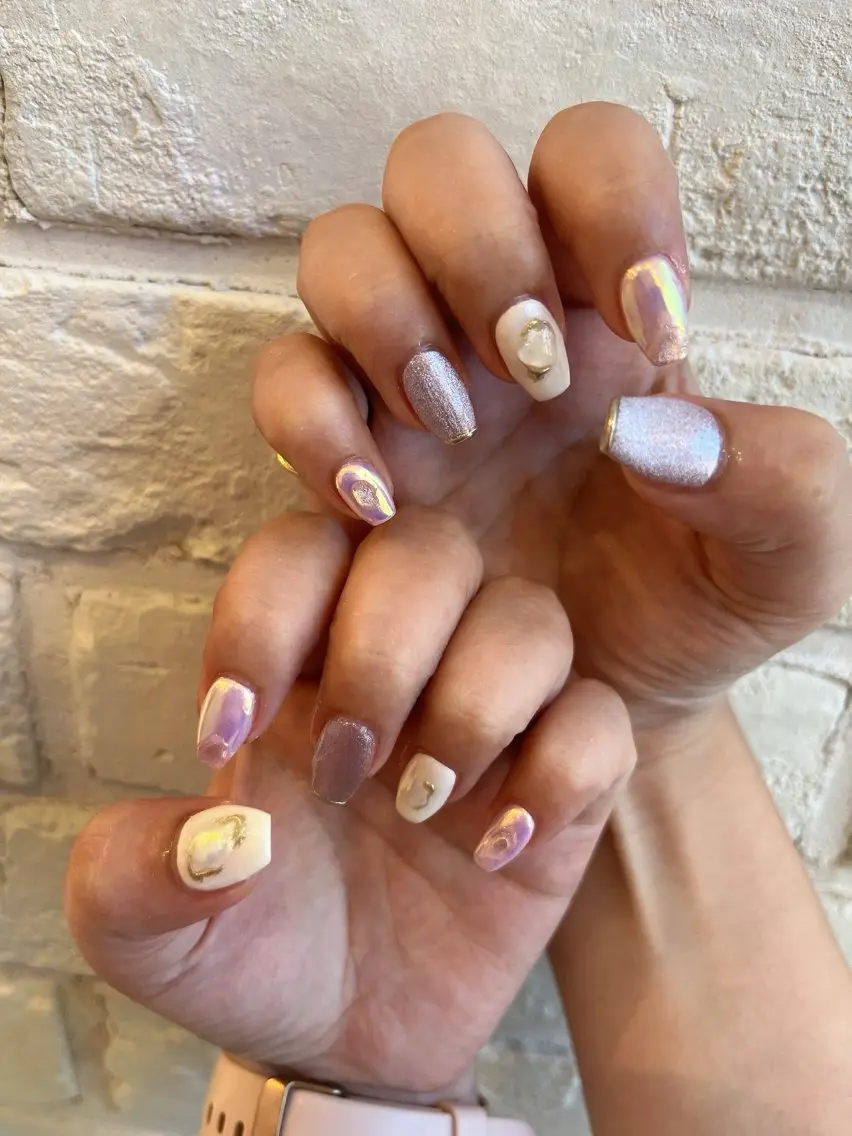 ネイル オーロラネイル マグネットネイル ミラーネイル 持ち込み ニュアンスネイル ❀pom nail❀ aya.のネイルデザイン