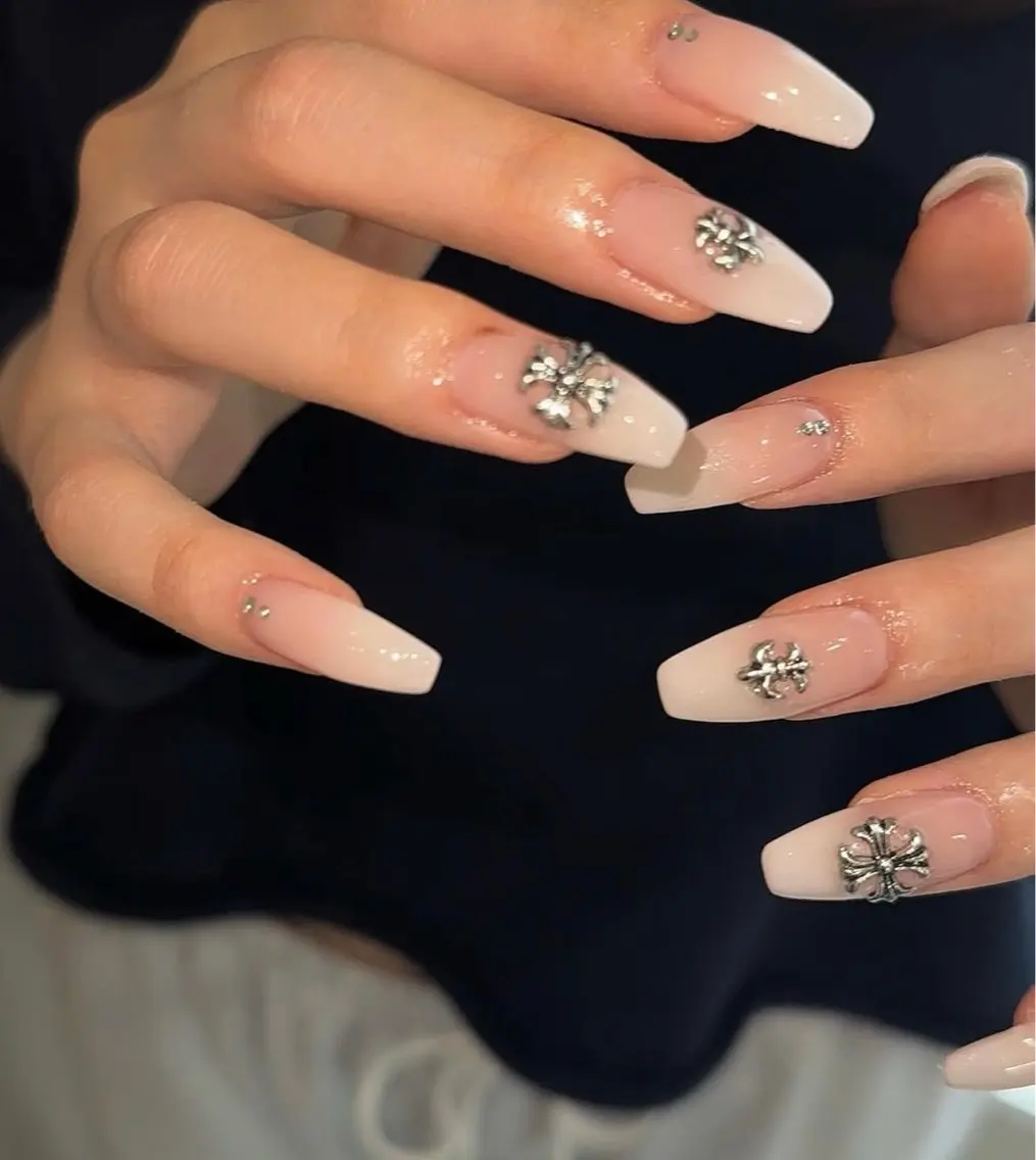 ネイル ハンドネイル NiJi Nailsのネイルデザイン