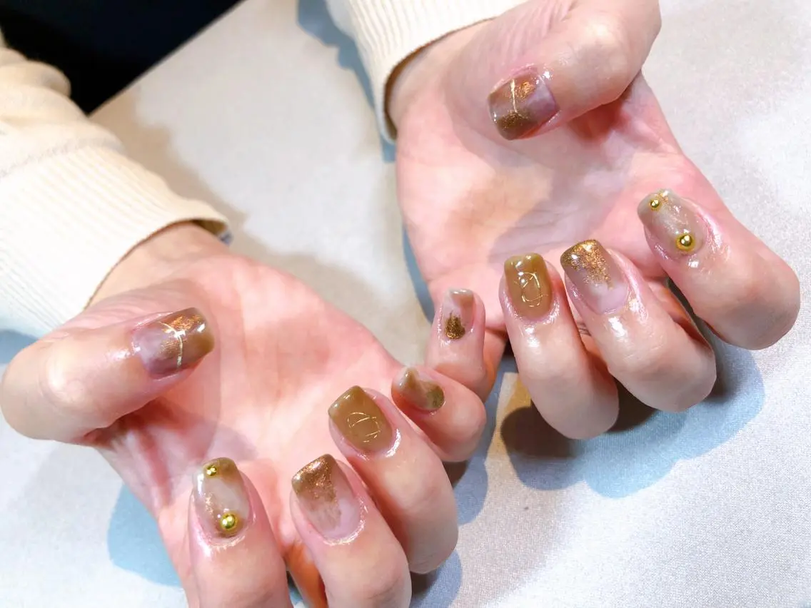 ネイル iiloo aromaworksのネイルデザイン