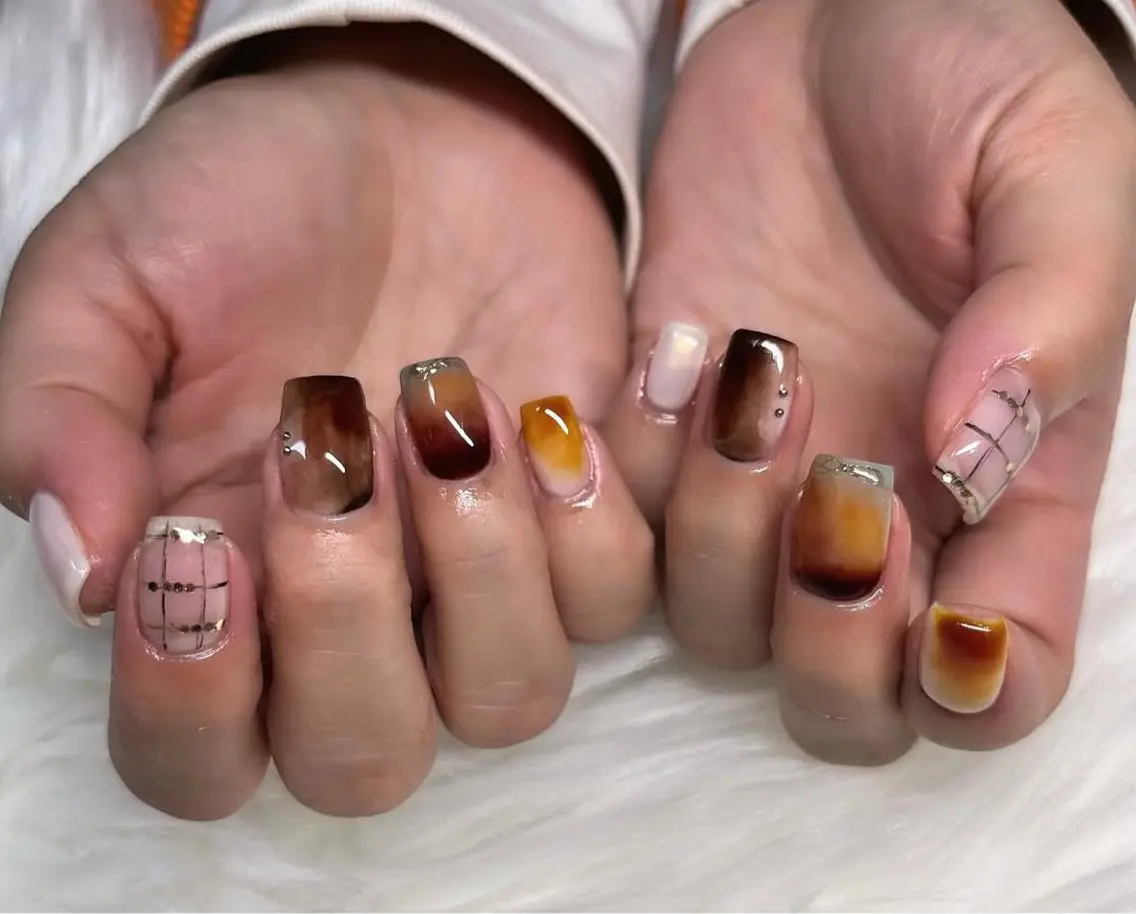 ネイル 持ち込み ニュアンスネイル ハンドネイル moca.nail mocaのネイルデザイン