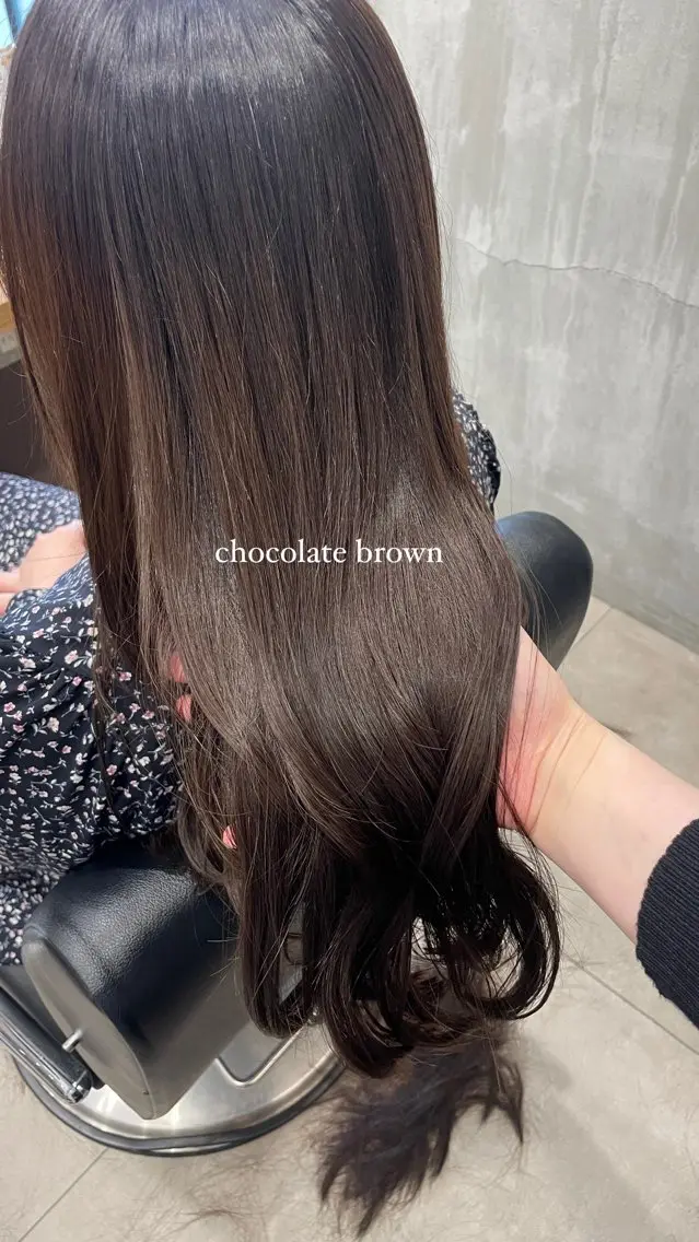 ロング カラー ブラウンカラー チョコレートブラウン ヘアカラー 佐藤 由依/水光カラーのヘアスタイル