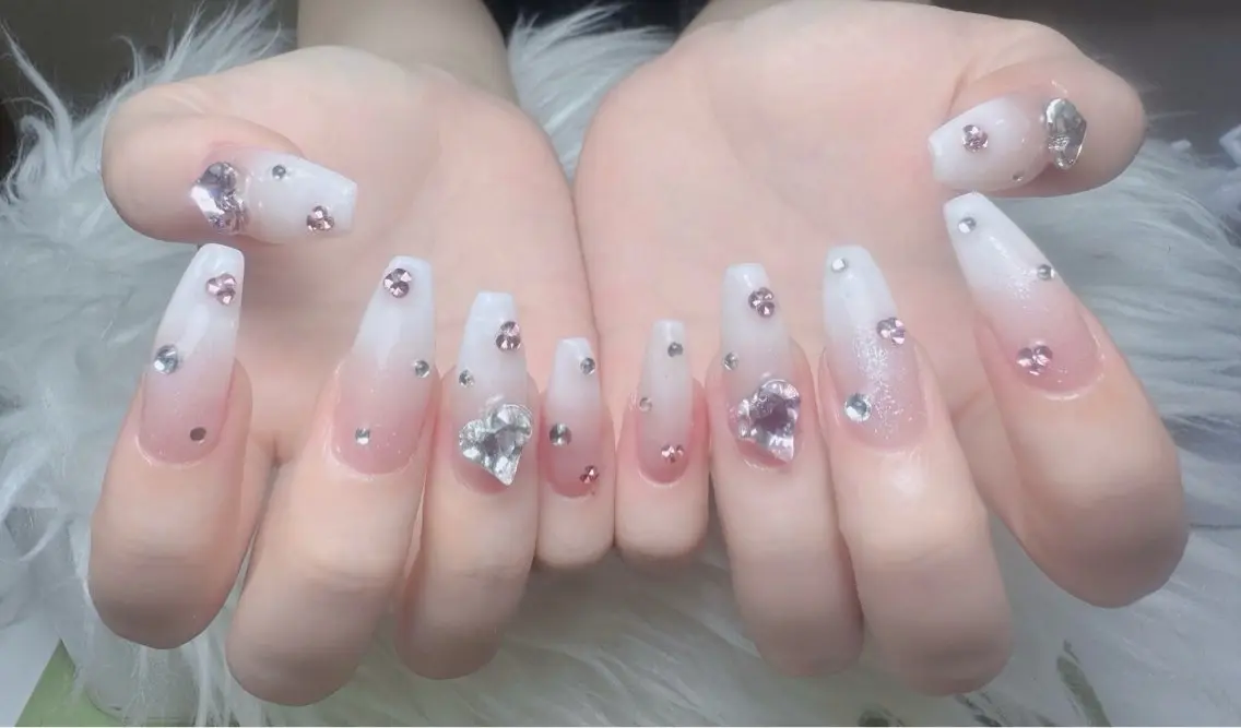 ネイル さくら swanのネイルデザイン