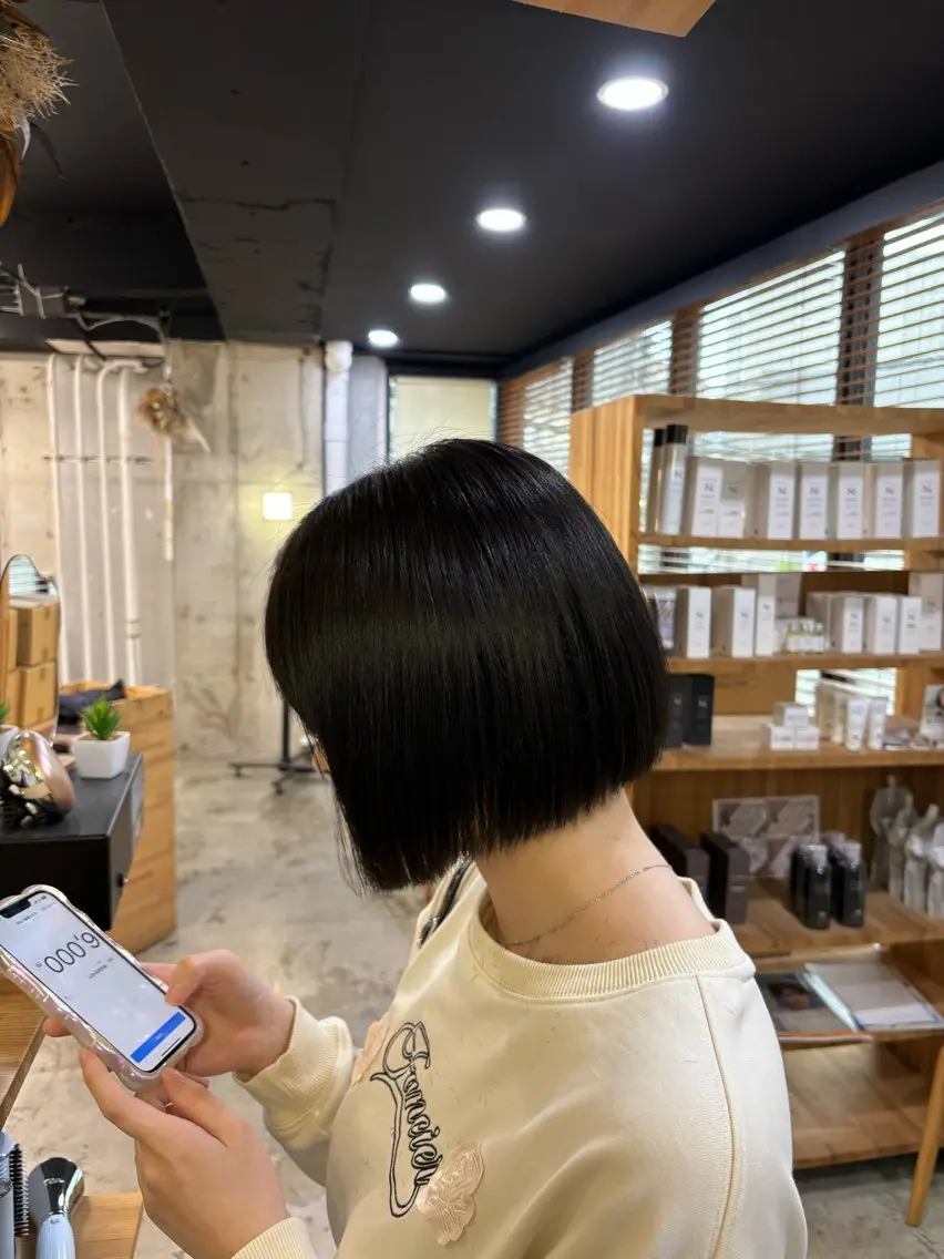 ショート mono / Manatoのヘアスタイル