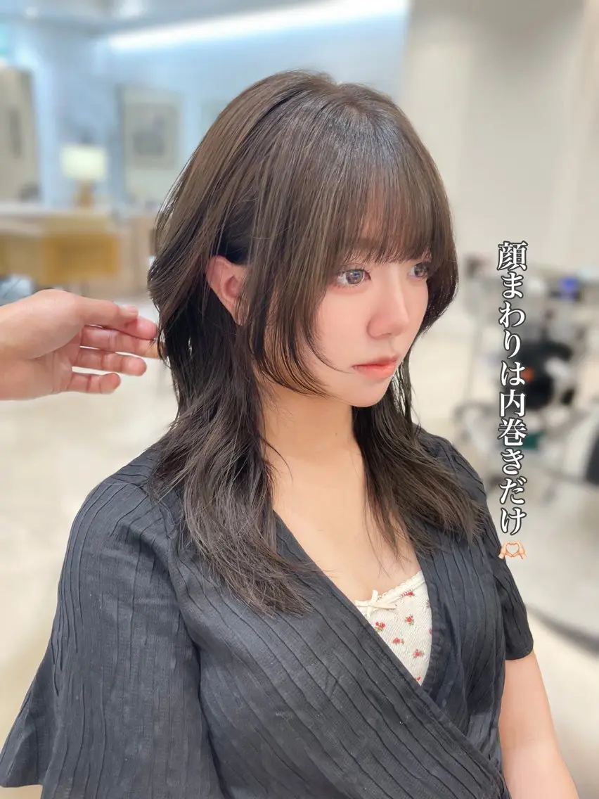 セミロング くびれヘア ハッシュカット レイヤーカット 小顔カット ウルフカット カット ヘアカラー トリートメント ウルフカット/ ハッシュカット/山路のヘアスタイル