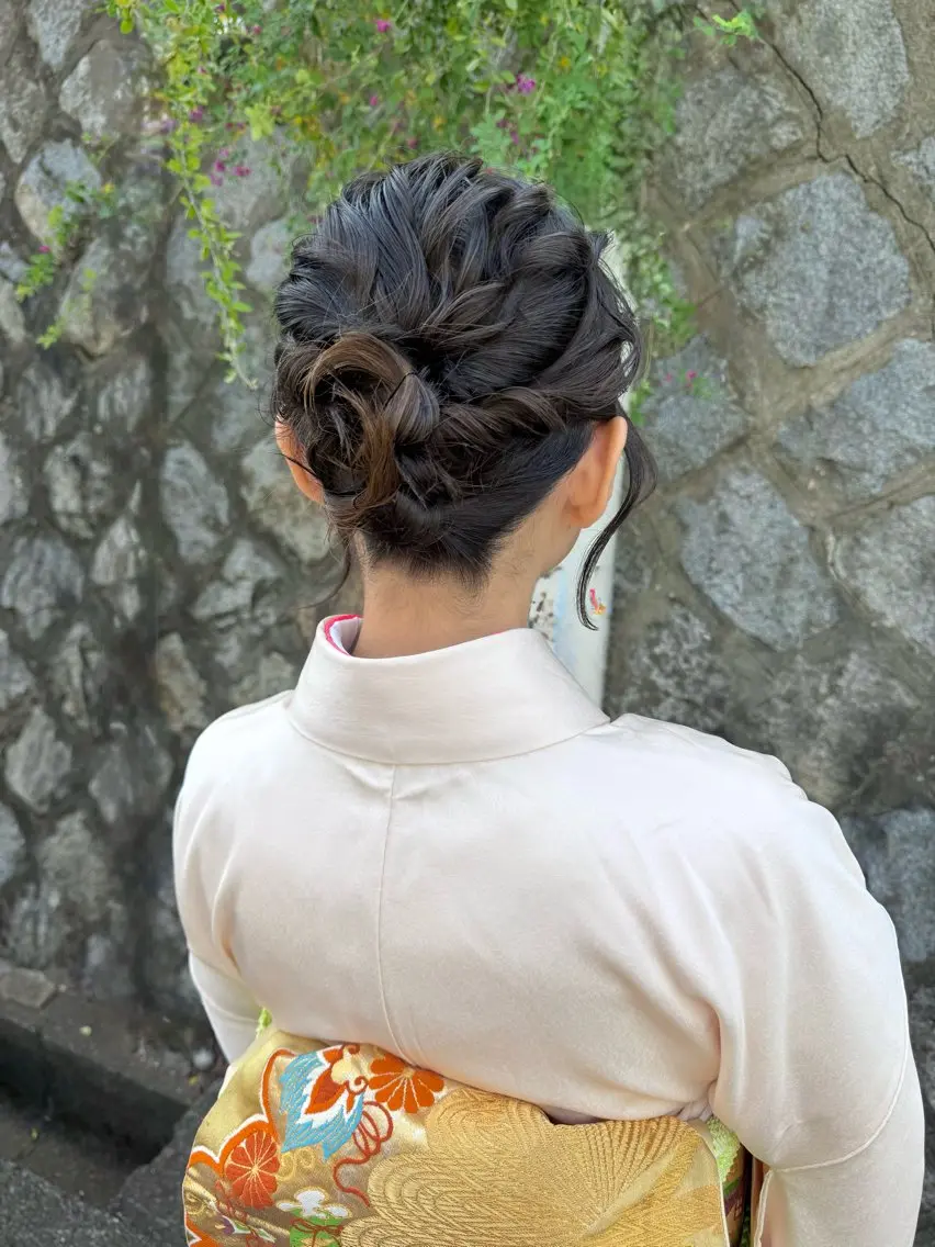 ミディアム ヘアアレンジ 着物ヘア 🪿maiko🌿 プライベートサロンのヘアスタイル