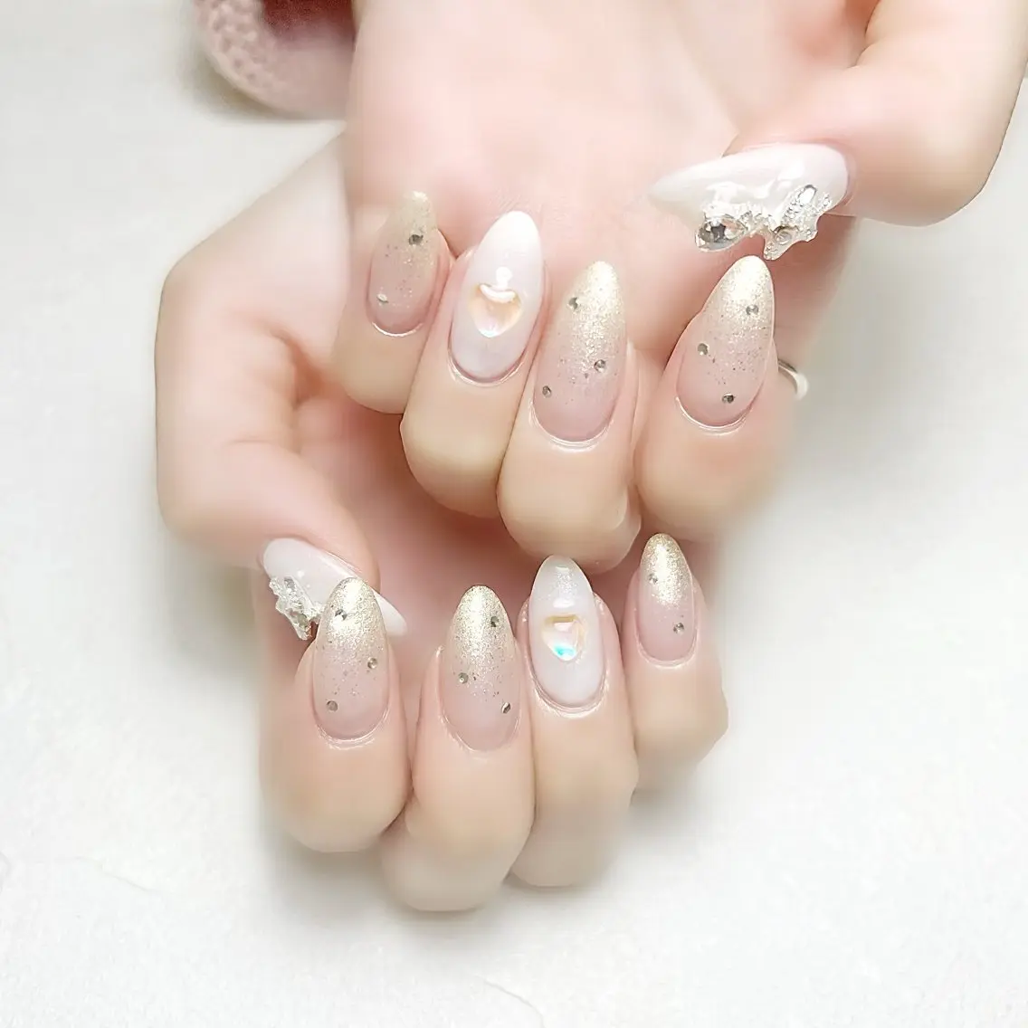 ネイル グラデーション ハート キラキラネイル リボン 春ネイル rouse nail RISATOのネイルデザイン