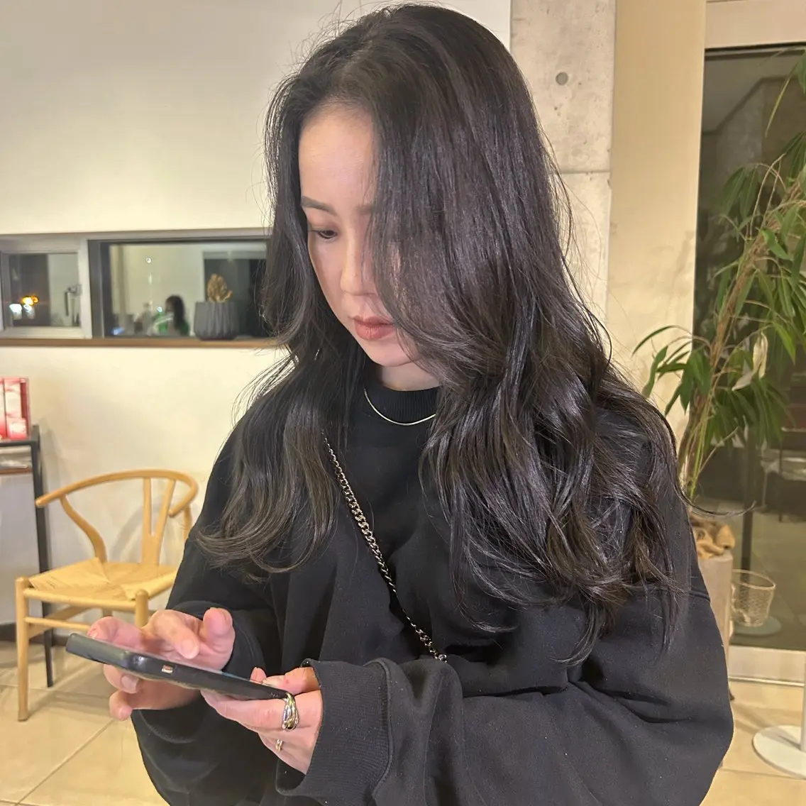 ロング 丸山 莉世のヘアスタイル