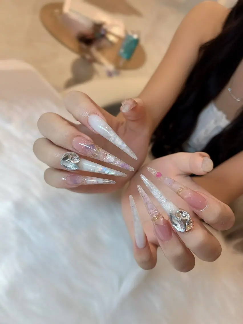 ネイル ハンドネイル MADIA RUNAのネイルデザイン