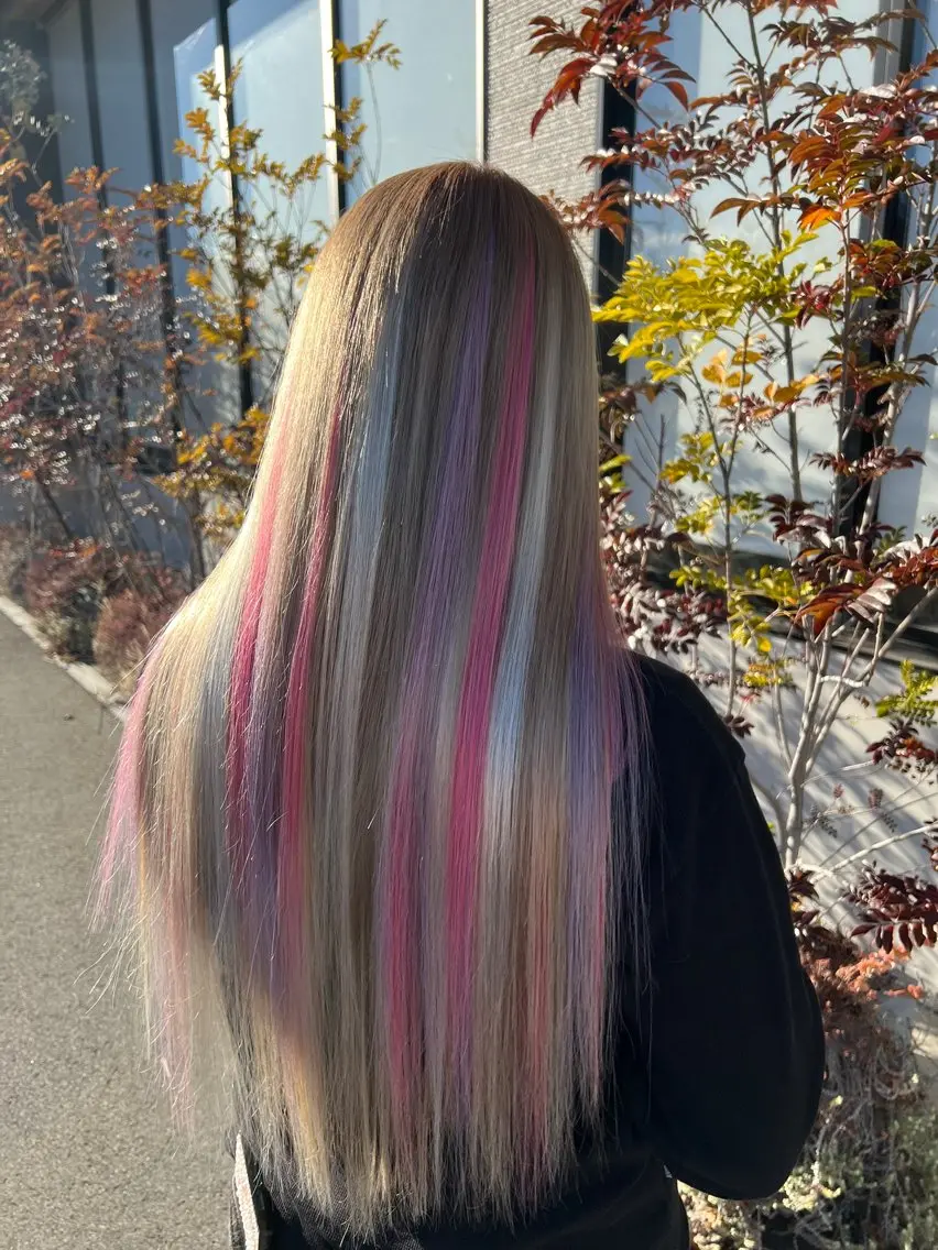 ブリーチありWカラー+トリートメント+エクステ80本(カット付き✂️)の写真