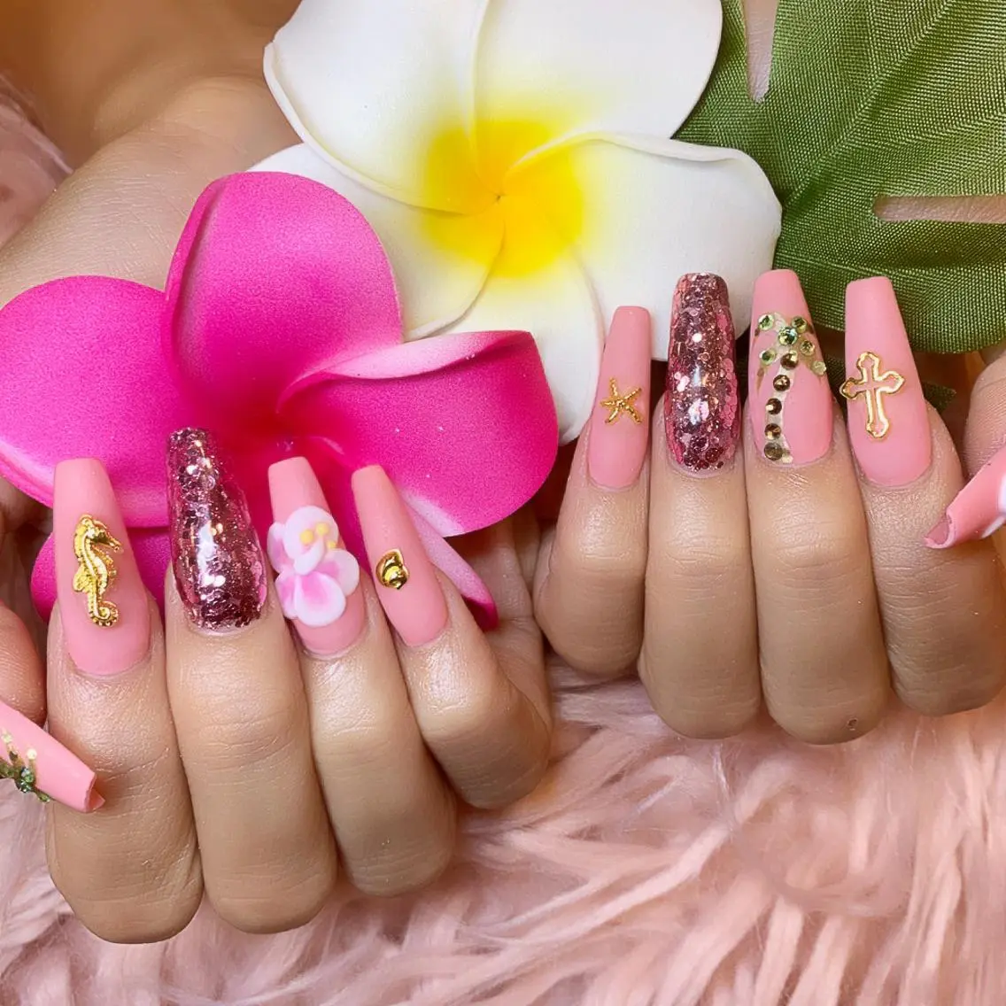 ネイル EMU NAILのネイルデザイン
